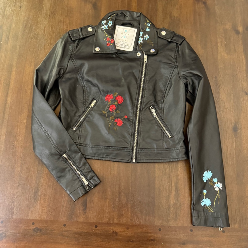 Angel Kiss Black‎ Faux Leather Jacket with Floral Embroidery